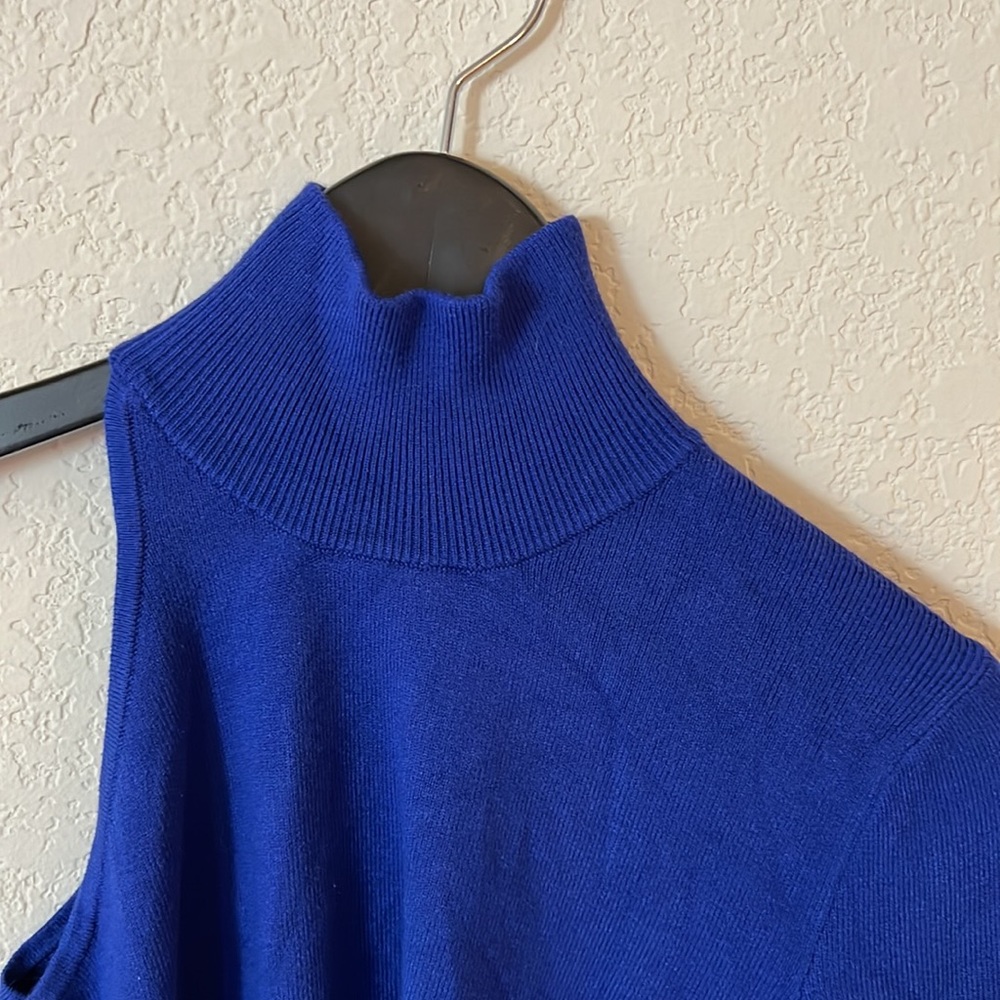 Nbd Hadley One Shoulder Sweater in blue - Picture 4 of 6
